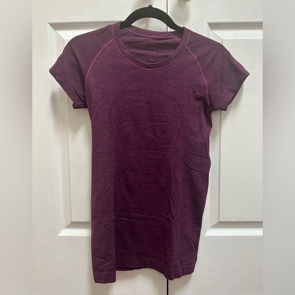Lululemon Swiftly Tech Short Sleeve Purple Size 6